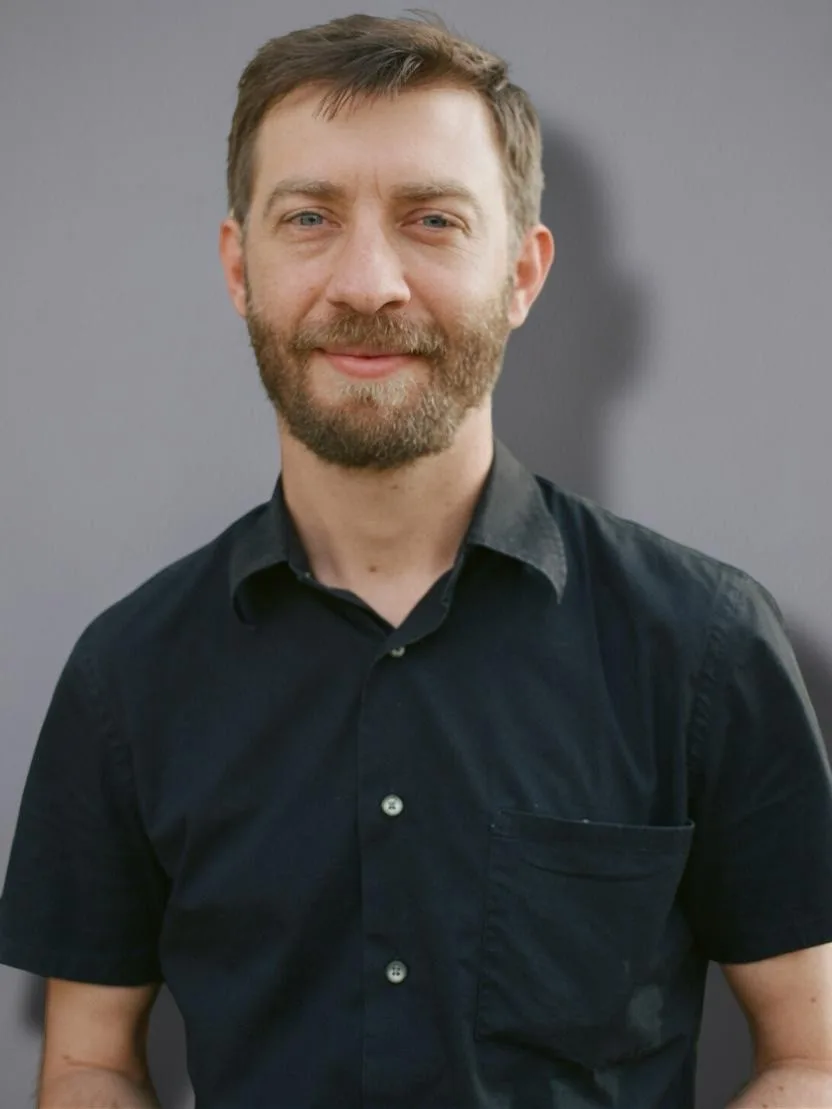 Aaron Kinman, bassist