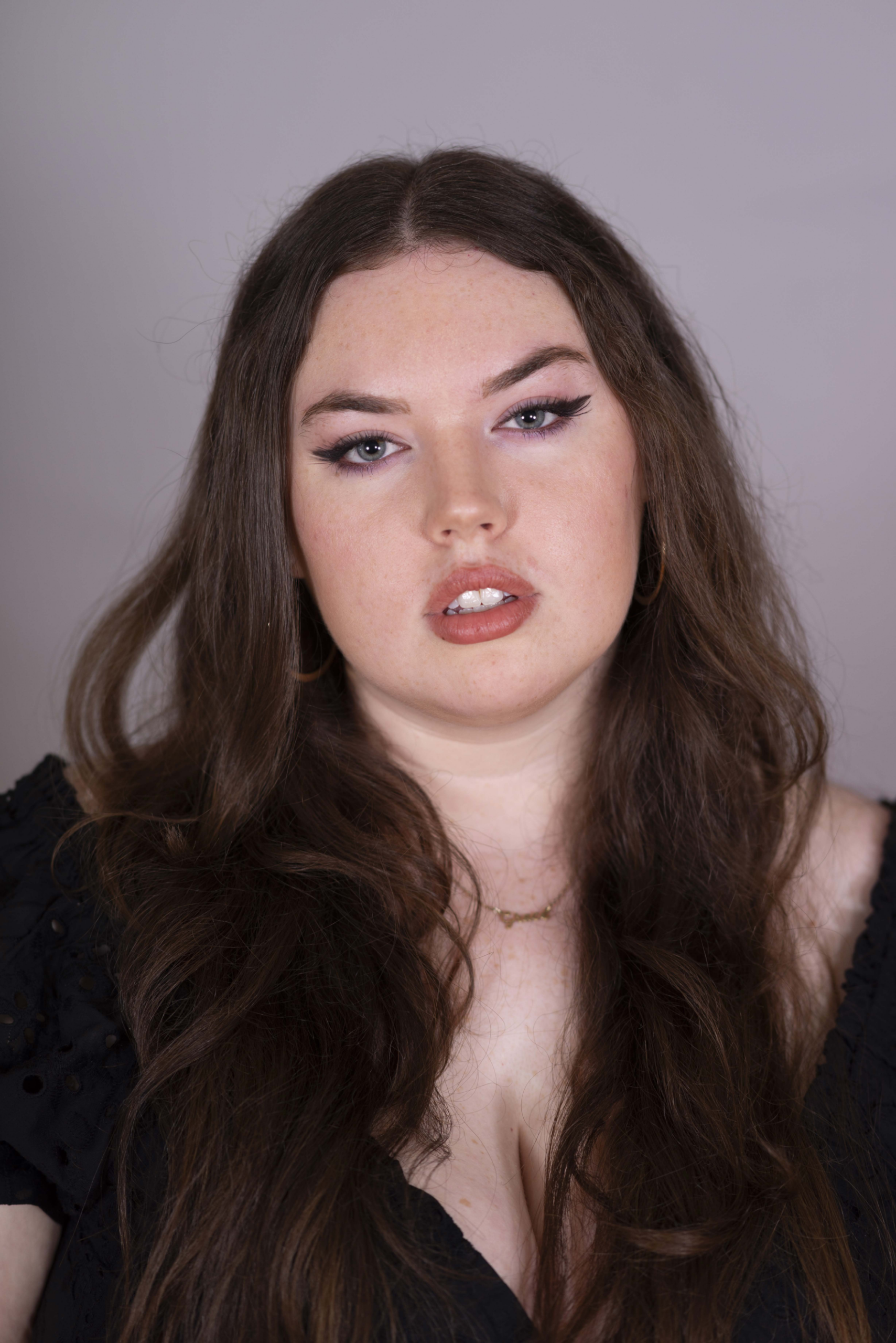 Grace Lyndsey as Billie Meyerson